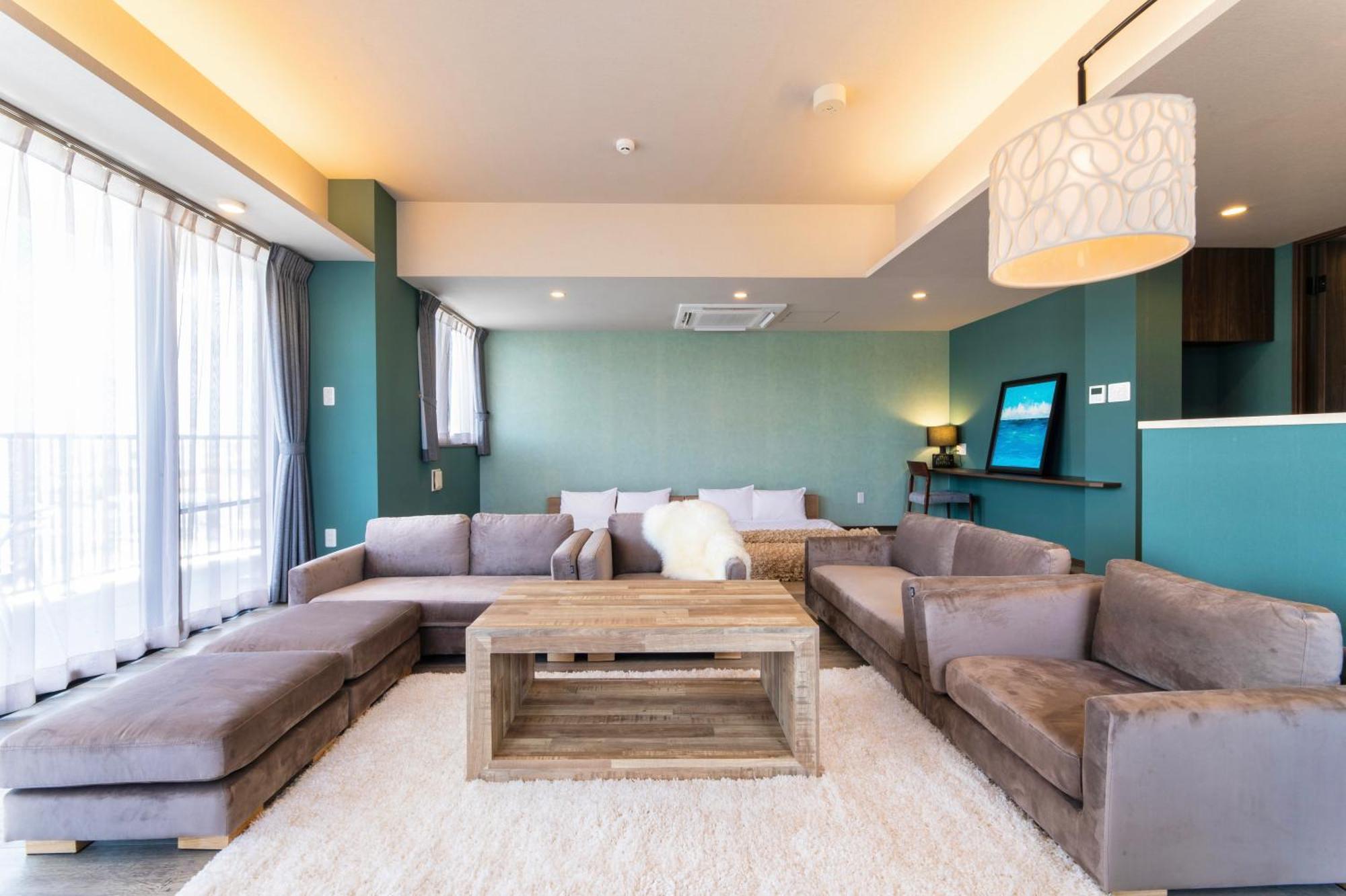 Breaky Hotel Chatan Exterior photo