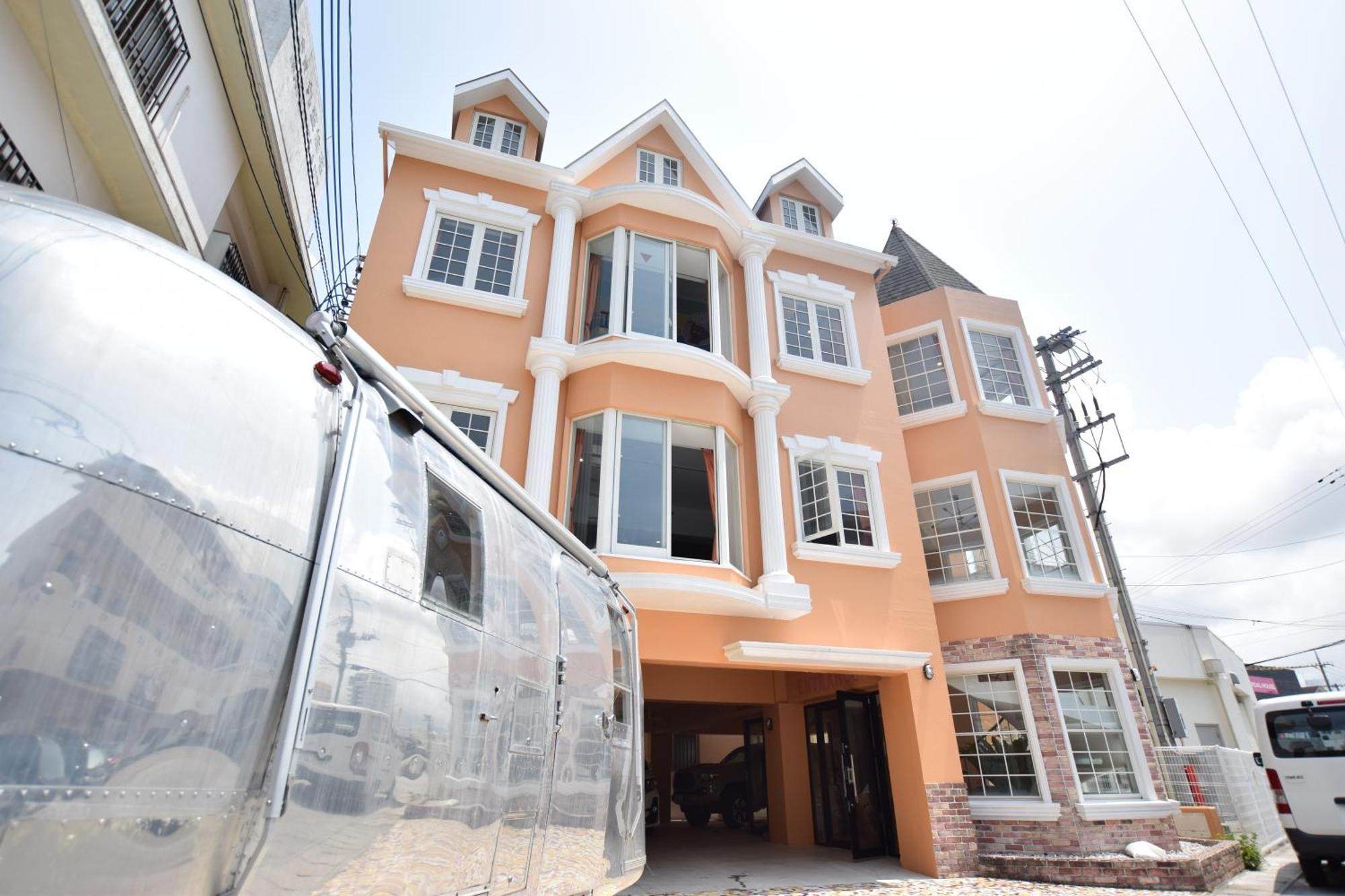 Breaky Hotel Chatan Exterior photo