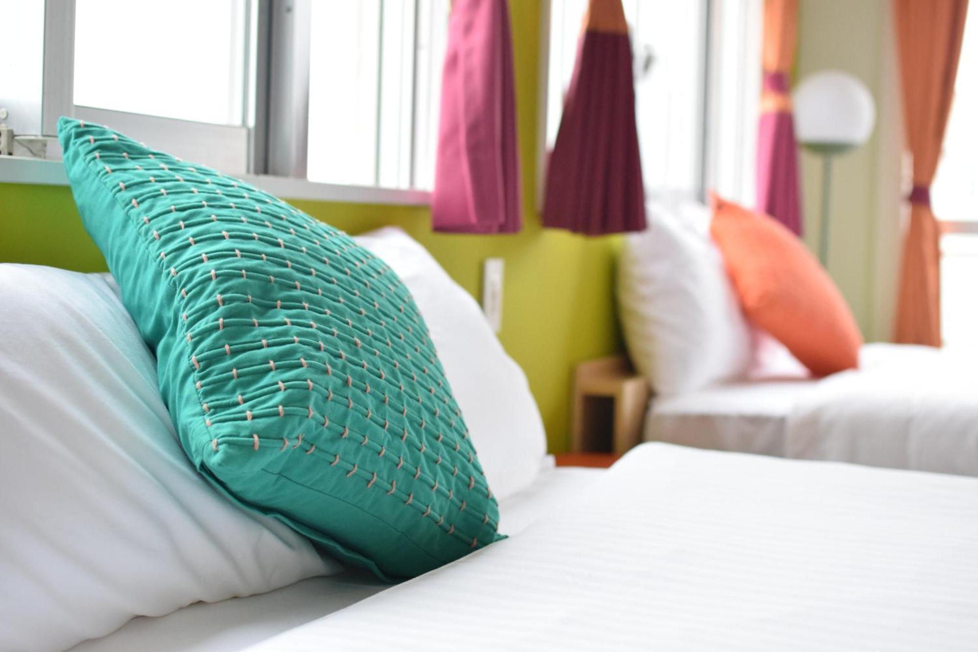 Breaky Hotel Chatan Exterior photo