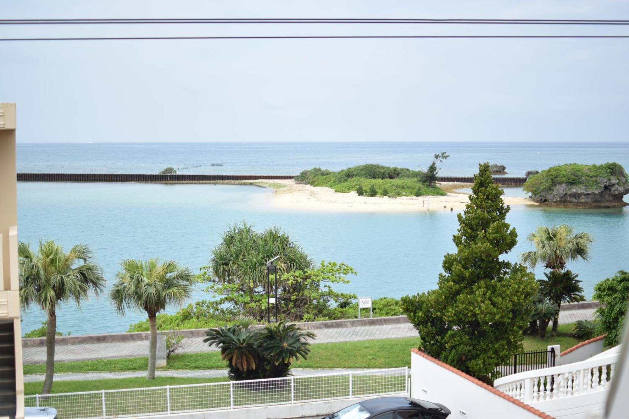 Breaky Hotel Chatan Exterior photo